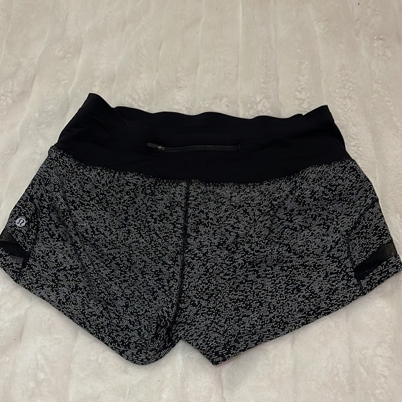 Lululemon shorts - Picture 2 of 6